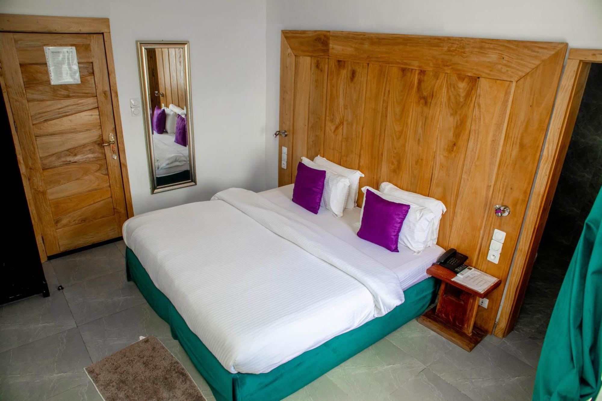 Hotel Les Orchidees 科托努 外观 照片