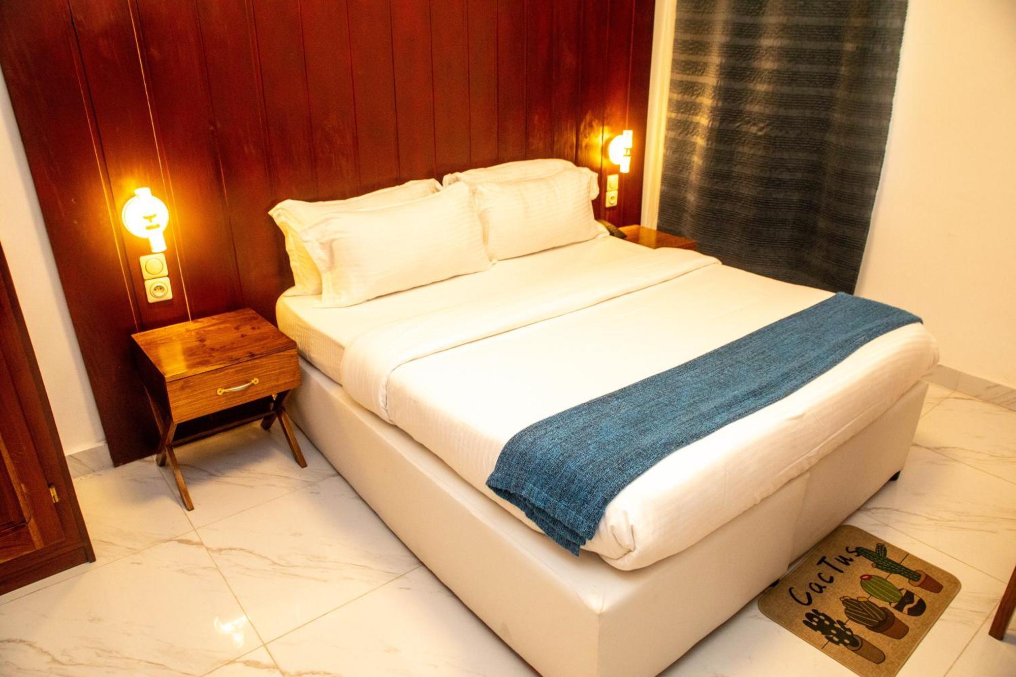Hotel Les Orchidees 科托努 外观 照片